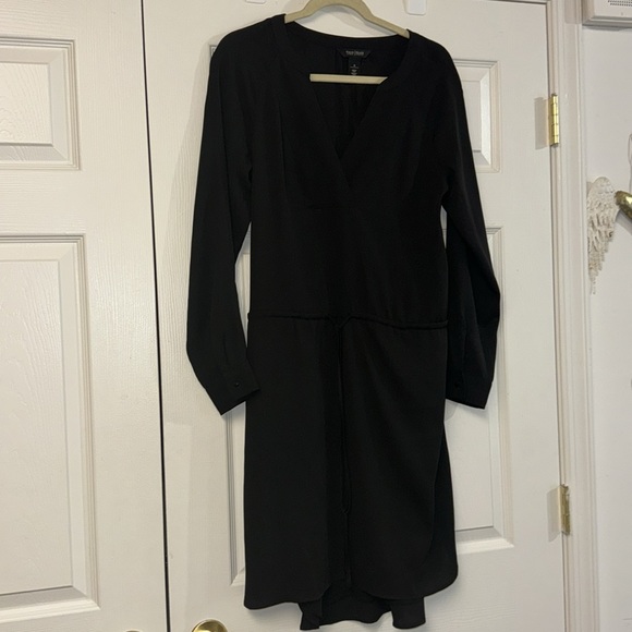 White House Black Market long sleeve v neck business casual black dress knee 10 - Picture 2 of 11